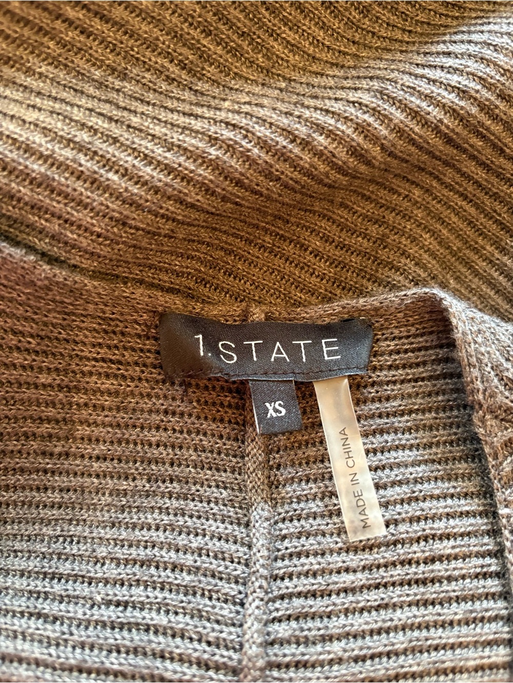 1. State V-Neck Balloon Sleeve Sweater - Gray XS - Picture 3 of 6